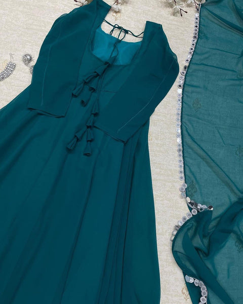 Rumble 7z Gown