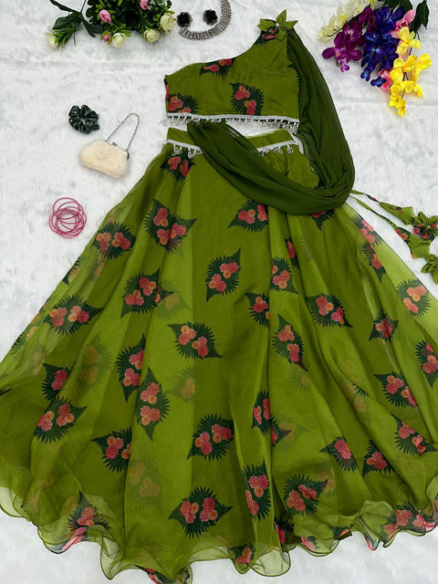 Mehendi Lehenga..