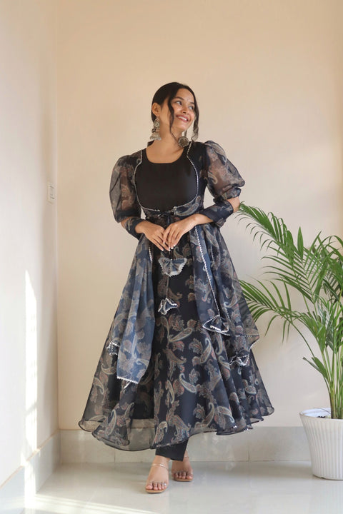 Pretty Anarkali Suit