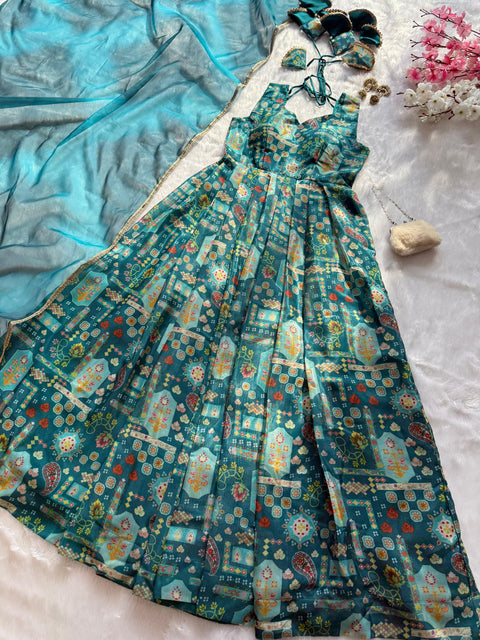 Printed Elegance suit set
