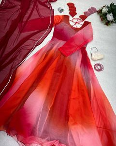 Beautiful Look givin Gown❤️🥰